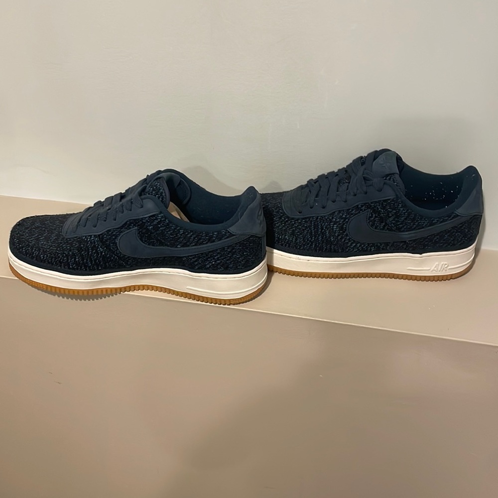 Nike Air Force 1 size 9